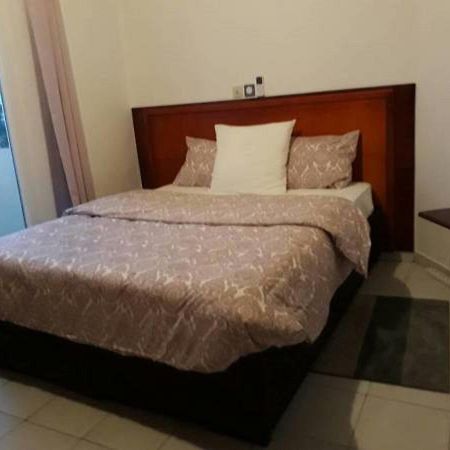Le Buffle Noir Appart D'Hotes Douala Exterior foto
